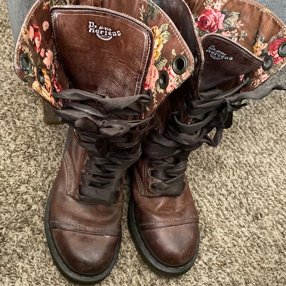 Brown, tall, Dr. Martens size 8